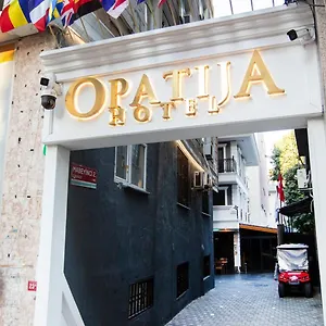Opatija Estambul